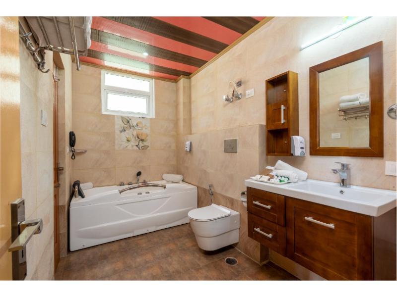 Hotel Shiva Sanctuary By Dls Hotels, Mcleod Ganj Dharamshala Esterno foto